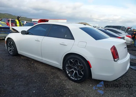 2017 Chrysler 300 S z USA, uszkodzony, nr VIN 2C3CCABG7HH657555